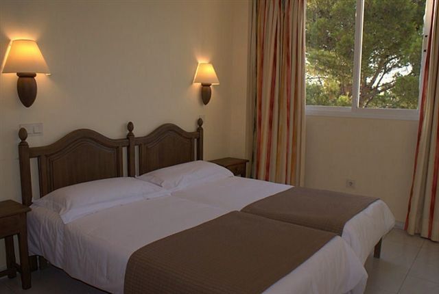 Lagoon Center Apartment Port de Alcudia  Ngoại thất bức ảnh